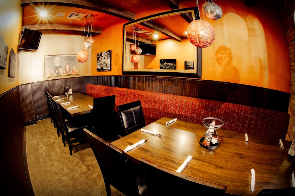 Selma’s Chicago Pizzeria & Tap Room